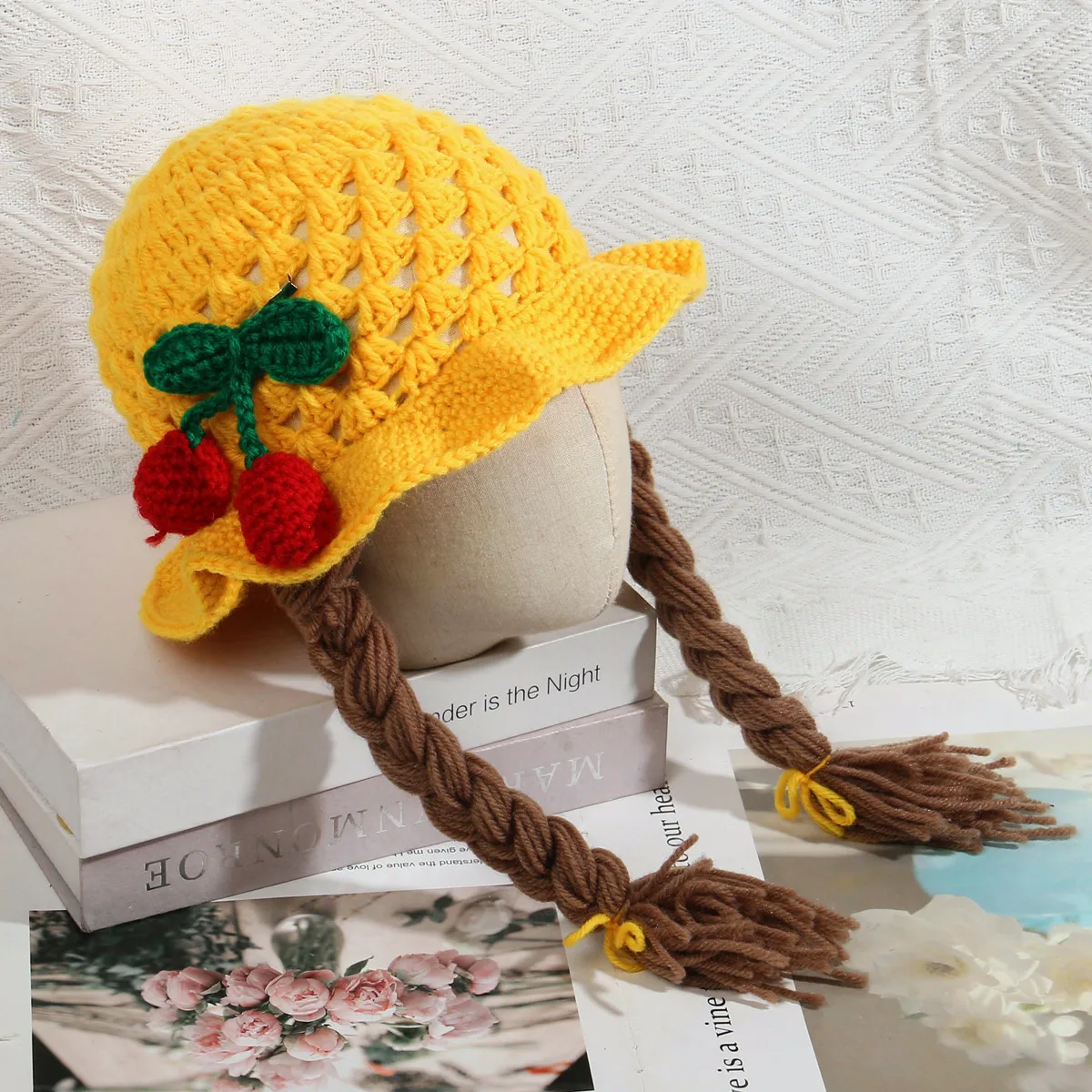 Сладък череша бебе момиче кофа шапка коса плитка плитка перука капачка зима топло плетене на една кука плетени детски шапки и шапки за деца момичета 4